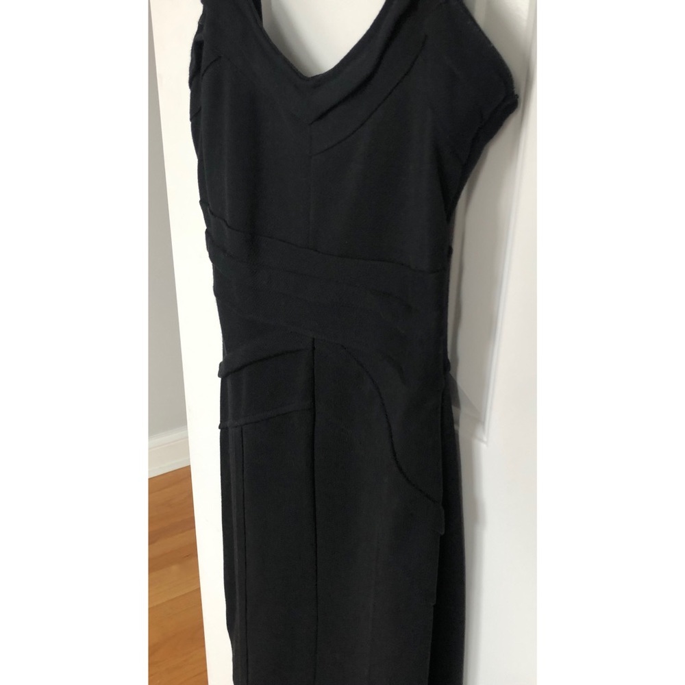 LBD - Picture 2 of 5